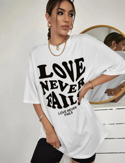 🇬🇧Love Never Fails Oversized Tshirt